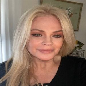 Meet your Posher, Mary beth